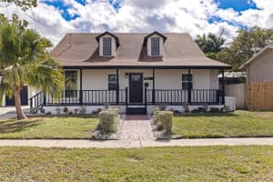 100 82ND AVENUE, ST PETERSBURG, FL 33702 - MLS#MFRTB8443624
