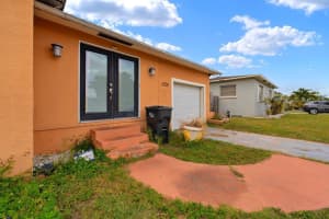 4700 MINEOLA STREET, BRADENTON, FL 34207 - MLS#MFRTB8443644