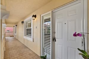 340 1ST STREET, ST PETERSBURG, FL 33701 - MLS#MFRTB8443652