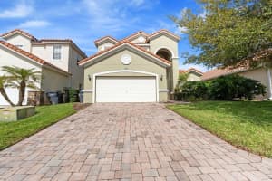 937 TUSCAN HILLS BOULEVARD, DAVENPORT, FL 33897 - MLS#MFRTB8443663