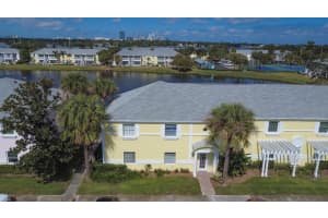 237 SEAHORSE DRIVE, ST PETERSBURG, FL 33705 - MLS#MFRTB8443696