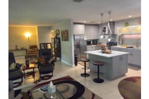 4921 HYACINTH WAY, ST PETERSBURG, FL 33705 - MLS#MFRTB8443707