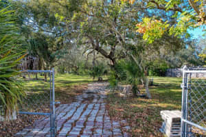 3325 KEYE DRIVE, SPRING HILL, FL 34606 Sold 11/17/25
