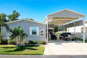 690 Sandwedge Dr, FROSTPROOF