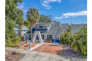 945 11th St N St Petersburg, FL 33705 - Off Market
