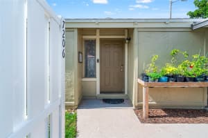 7206 SAN LUIS COURT, TAMPA, FL 33634 - MLS#MFRTB8444006