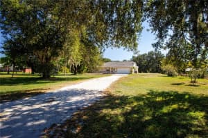 1004 SILVER SPURS CIRCLE, WIMAUMA, FL 33598 Sold 12/08/25