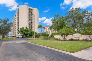 690 ISLAND WAY, CLEARWATER BEACH, FL 33767 - MLS#MFRTB8444101