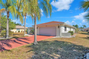 1722 COCO PALM CIRCLE, SUN CITY CENTER, FL 33573 - MLS#MFRTB8444124