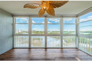 6315 SHORELINE DRIVE, MADEIRA BEACH, FL 33708 - MLS#MFRTB8444192