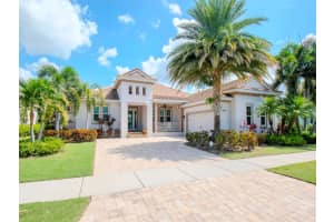 717 MANNS HARBOR DRIVE, APOLLO BEACH, FL 33572 - MLS#MFRTB8444369