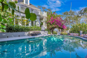 6220 Bayshore Blvd Tampa, FL 33611 - Off Market