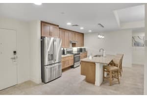 24 AVALON STREET, CLEARWATER BEACH, FL 33767 - MLS#MFRTB8444416