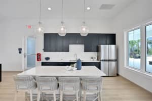 160 EAGLESTON LANE, SARASOTA, FL 34240 - MLS#MFRTB8444569