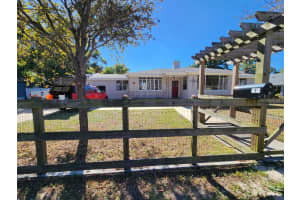 913 GENESEE STREET, TAMPA, FL 33603 - MLS#MFRTB8444592