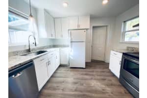 545 48TH AVENUE, ST PETERSBURG, FL 33703 - MLS#MFRTB8444623