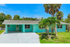 214 85TH STREET, HOLMES BEACH, FL 34217 - MLS#MFRTB8444636