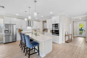 2211 BURLINGTON AVENUE, ST PETERSBURG, FL 33713 - MLS#MFRTB8444703