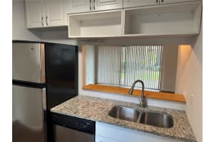 10453 CARROLLBROOK CIRCLE, TAMPA, FL 33618 - MLS#MFRTB8444761