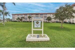 9950 62nd Ter N #315, ST PETERSBURG