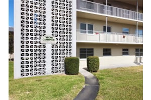 5725 12TH AVENUE, ST PETERSBURG, FL 33710 - MLS#MFRTB8444841