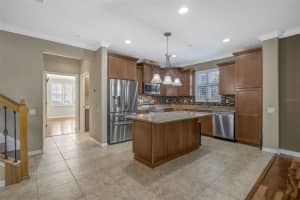 9610 BAY GROVE LANE, TAMPA, FL 33615 - MLS#MFRTB8444860