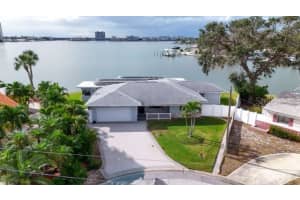 7800 4TH AVENUE, ST PETERSBURG, FL 33707 - MLS#MFRTB8444877