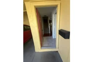 7604 LA MESITA COURT, TAMPA, FL 33615 - MLS#MFRTB8444886