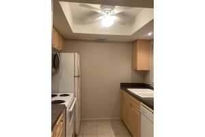 9508 FIELDVIEW CIRCLE, THONOTOSASSA, FL 33592 Sold 11/25/25