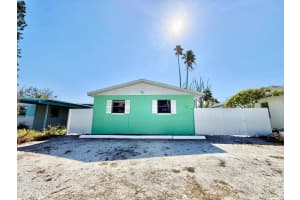 151 148TH AVENUE, MADEIRA BEACH, FL 33708 - MLS#MFRTB8444932