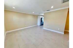 151 148TH AVENUE, MADEIRA BEACH, FL 33708 - MLS#MFRTB8444932