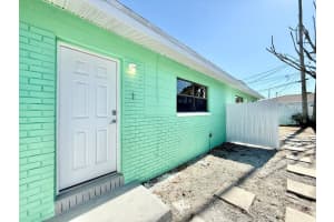151 148TH AVENUE, MADEIRA BEACH, FL 33708 - MLS#MFRTB8444942