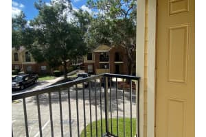 8642 MALLARD RESERVE DRIVE, TAMPA, FL 33614 - MLS#MFRTB8445002