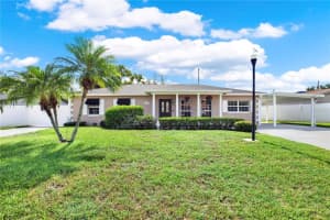 7908 N Woodlynne Ave, TAMPA