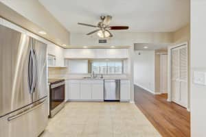 1200 COUNTRY CLUB DRIVE, LARGO, FL 33771 - MLS#MFRTB8445020