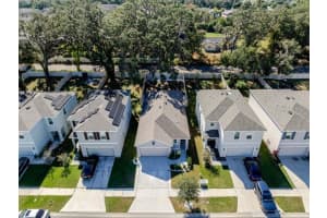 10945 TRAILING VINE DRIVE, TAMPA, FL 33610 - MLS#MFRTB8445078