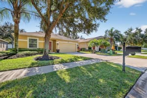 4861 WATERS GATE DRIVE, TAVARES, FL 32778 - MLS#MFRTB8445080