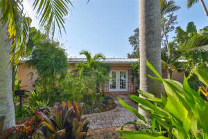 2158 BLOSSOM WAY, ST PETERSBURG, FL 33712 - MLS#MFRTB8445146