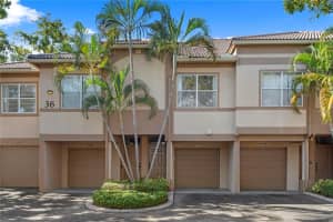 604 ARBOR LAKE LANE, TAMPA, FL 33602 Sold 01/27/26