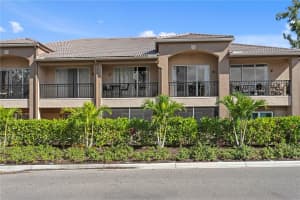 604 ARBOR LAKE LANE, TAMPA, FL 33602 Sold 01/27/26