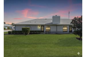 23215 Club Villas Dr, LAND O LAKES 23215 Club Villas Dr, LAND O LAKES