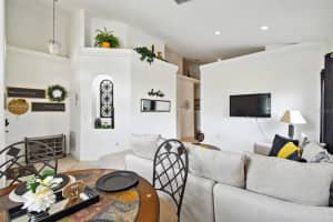 908 ANDALUSIA LOOP, DAVENPORT, FL 33837 - MLS#MFRTB8445683