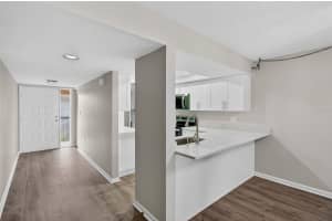 1933 GOLFVIEW DRIVE, TARPON SPRINGS, FL 34689 - MLS#MFRTB8445798