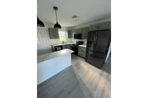 5218 Se 43rd St Okeechobee, FL 34974 - Off Market