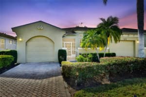 2432 KENSINGTON GREENS DRIVE, SUN CITY CENTER, FL 33573 - MLS#MFRTB8445818