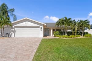 1425 50TH AVENUE, ST PETERSBURG, FL 33703 - MLS#MFRTB8445922