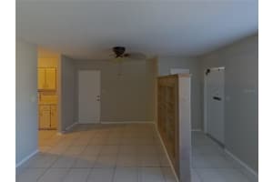 MLS# MFRTB8445977, Bradenton, Florida 34207