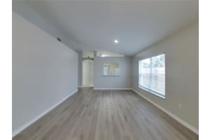 MLS# MFRTB8445988, Tampa, Florida 33647