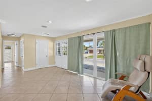 5231 41ST STREET, ST PETERSBURG, FL 33711 - MLS#MFRTB8446079