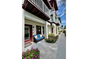 946 Highland Ave Dunedin, FL 34698 - Off Market